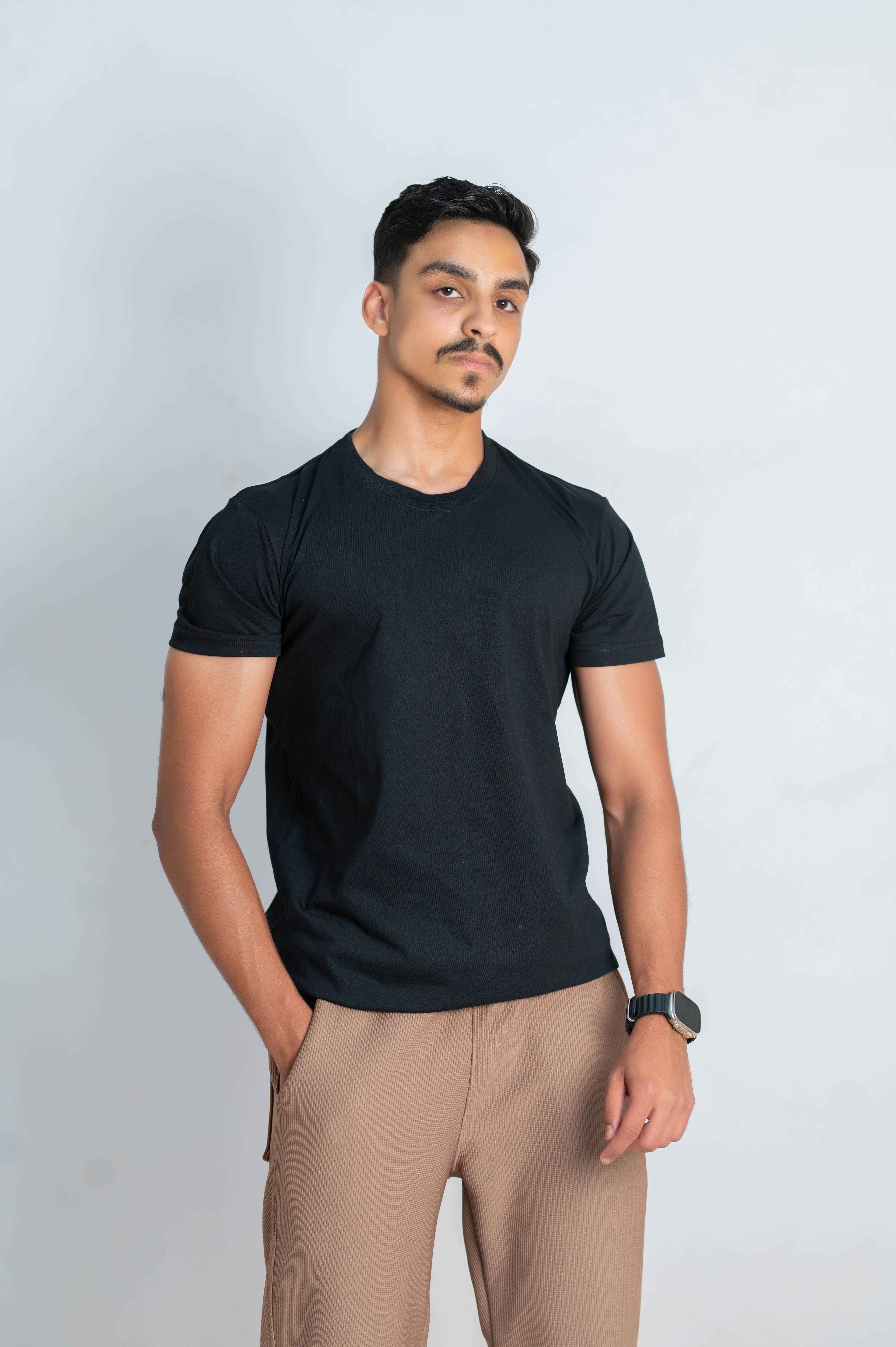 Black Basic T-Shirt